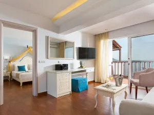 Alexander Beach Hotel & Village Resort