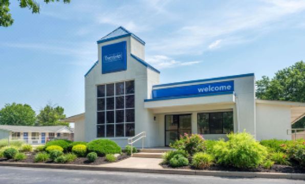 Travelodge by Wyndham Essington / Philadelphia Airport