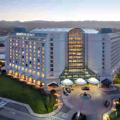 Hyatt Regency San Francisco Airport Hotel Exterior