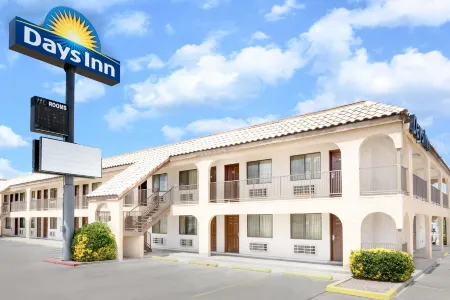 Days Inn by Wyndham Kingman East Отели в г. Кингман