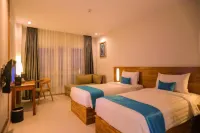 Pollos Hotel & Gallery Rembang Hotels in Rembang