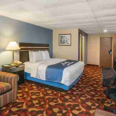 Days Inn by Wyndham Carlisle North Rooms
