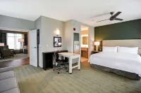 Homewood Suites by Hilton Greenville Downtown Hotel dekat Sirrine Stadium