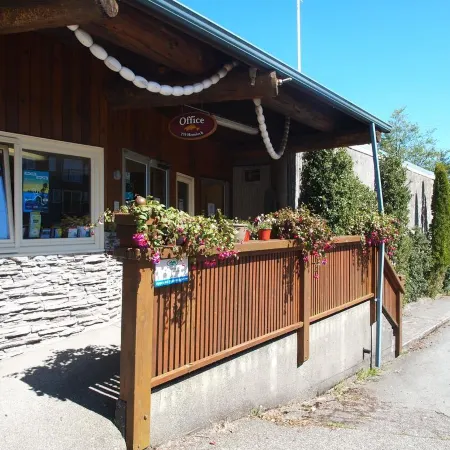 West Coast Motel on the Harbour