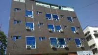 Hotel Sumitra by WB Inn