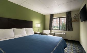 Travelodge by Wyndham Cleveland Lakewood