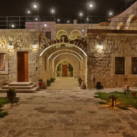 Acropolis Cave Suite