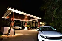 Grande Florida Beachside Resort - Parking