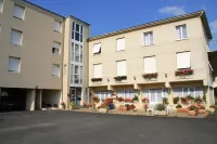 Le Chalet Fleuri Отели в г. Дьене