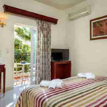 Lito Beach Hotel Rooms