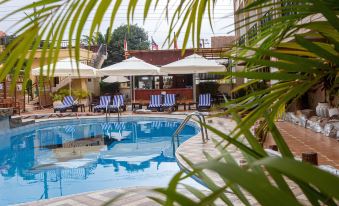 Lou Ralph Hotel - Housity