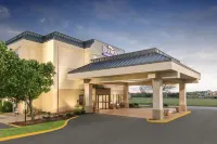 Baymont by Wyndham Oklahoma City/Quail Springs Hotels near Oklahoma Christian University