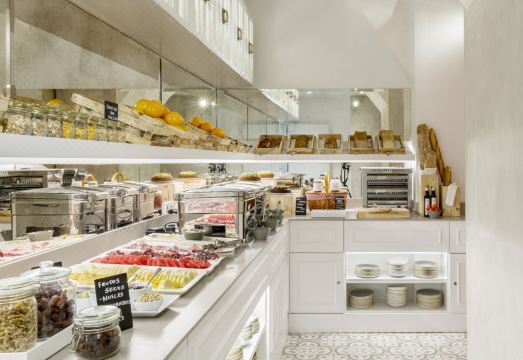 4. 호텔 미드모스트..