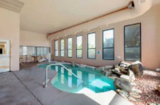 Best Western Turquoise Inn  Suites