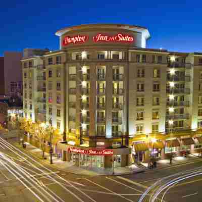 Hampton Inn & Suites Memphis at Beale Street Hotel Exterior