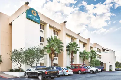 La Quinta Inn by Wyndham Austin North Hotels near Conoco