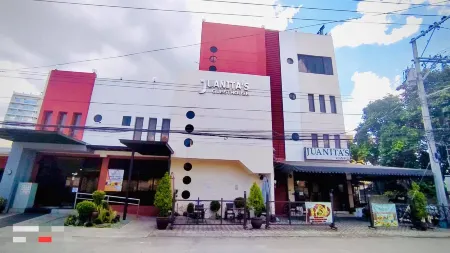 Juanita's Guesthouse Отели рядом с достопримечательностью «Филдс-авеню»