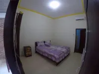 Watukarung Sackstone Guesthouse