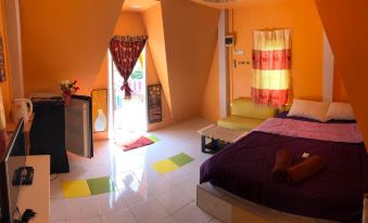 Buachompoo View Resort Tai Kung Koh Sichang