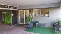 黃金海岸機場汽車旅館 比靈加住宿飯店