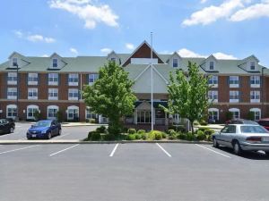 BlissPoint Inn & Suites Marion