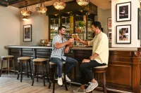 Arabian Park Dubai, an Edge by Rotana Hotel - bar
