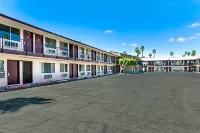 Knights Inn and Suites Yuma Hotels near Robert J Moody Demonstration Garden