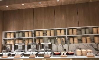 HanTing Premium Hotel (Shenyang Station Taiyuan Street Subway Station)