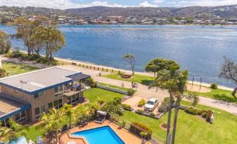 Lakeside Holiday Apartments Merimbula