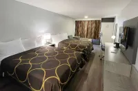 Super 8 by Wyndham Pigeon Forge Downtown Hotels in Pigeon Forge