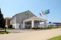Holiday Inn Express & Suites Harrison Hotels in Harrison