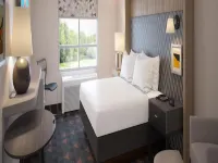 Holiday Inn & Suites Arden - Asheville Airport Hotel di Arden