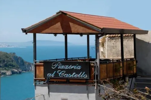 Locanda Al Castello Hotels in Peschici