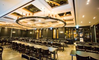 J Square Hotel and Wedding - Housity
