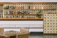 MClub Alicudi - ที่มีบาร์