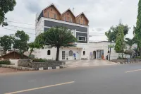 Urbanview Hotel Kangen Bungalow Purwakarta by RedDoorz Hotels in Jatiluhur