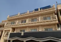 Pyramids Valley Boutique Hotel