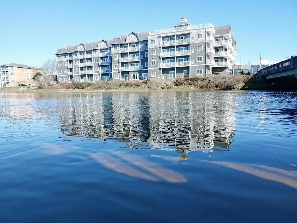 Rivertide Suites - Cannon Beach, OR