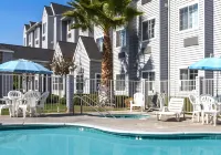 Microtel Inn & Suites by Wyndham Modesto Ceres
