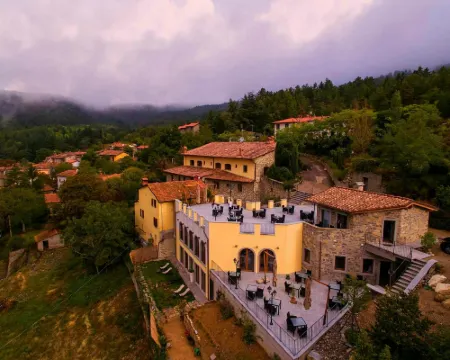 ボルゴ I トレ バローニ ポッピのホテル