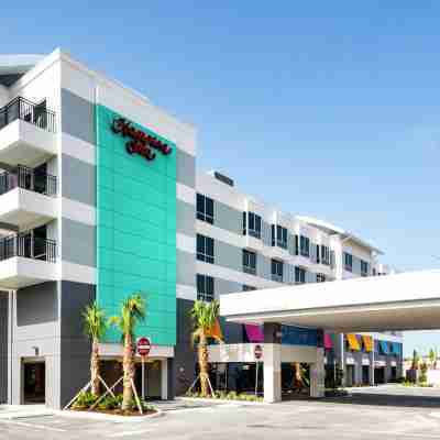 Hampton Inn by Hilton Dunedin Hotel Exterior