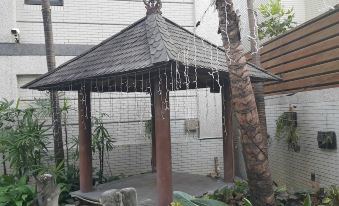 1. 드라이애드 모텔..
