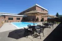 Best Western Plus Wooster Hotel  Conference Center - Pool