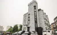 Q Motel Wanju