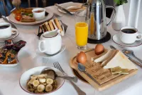 Shelleven Guest House - breakfast