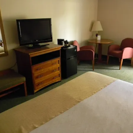 Holiday Lodge Hotel and Conference Center
