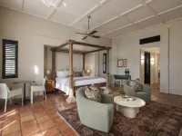 Tower Lodge Hotels in Pokolbin