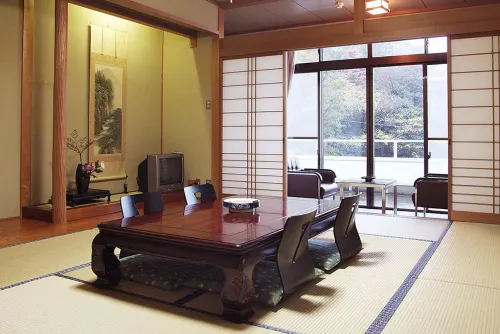 Wakasa Mikata Seafood Restaurant Seifuso (Fukui) - 2-Star
