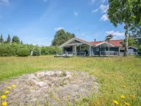 "Waltraud" - 500m from the Sea