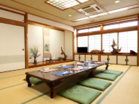 料理旅館 丸茂 高島市のホテル